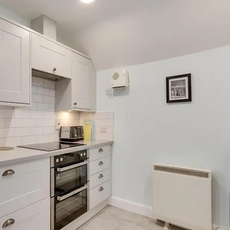 2 Bed In Oc-gl073 *